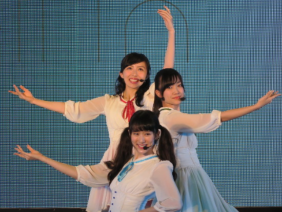 声優3人組ユニット「elfin'」によるパフォーマンス